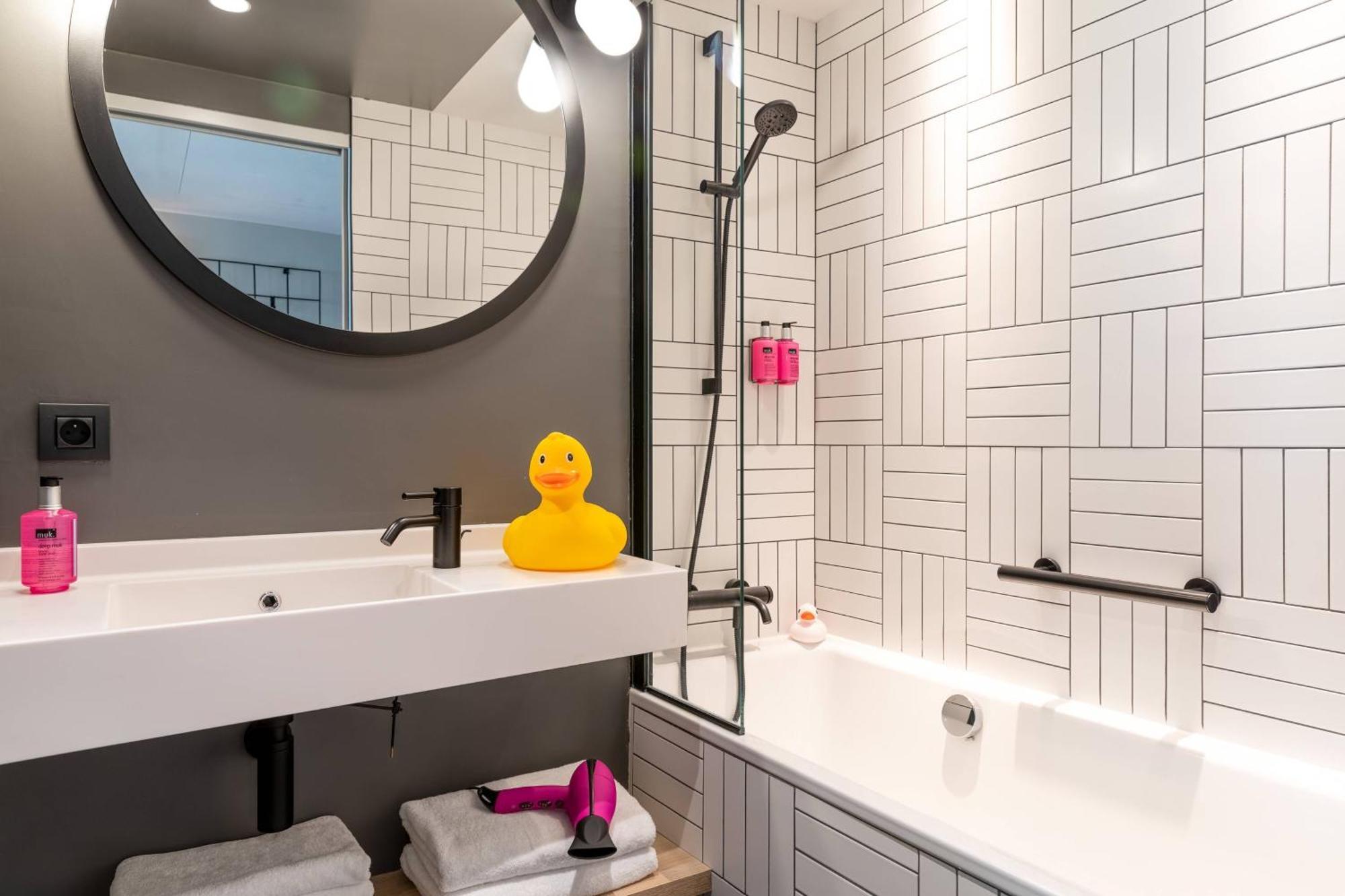 Moxy Bordeaux Hotell Exteriör bild