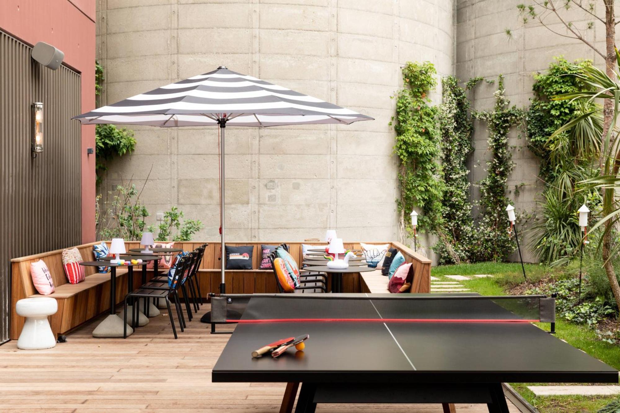 Moxy Bordeaux Hotell Exteriör bild