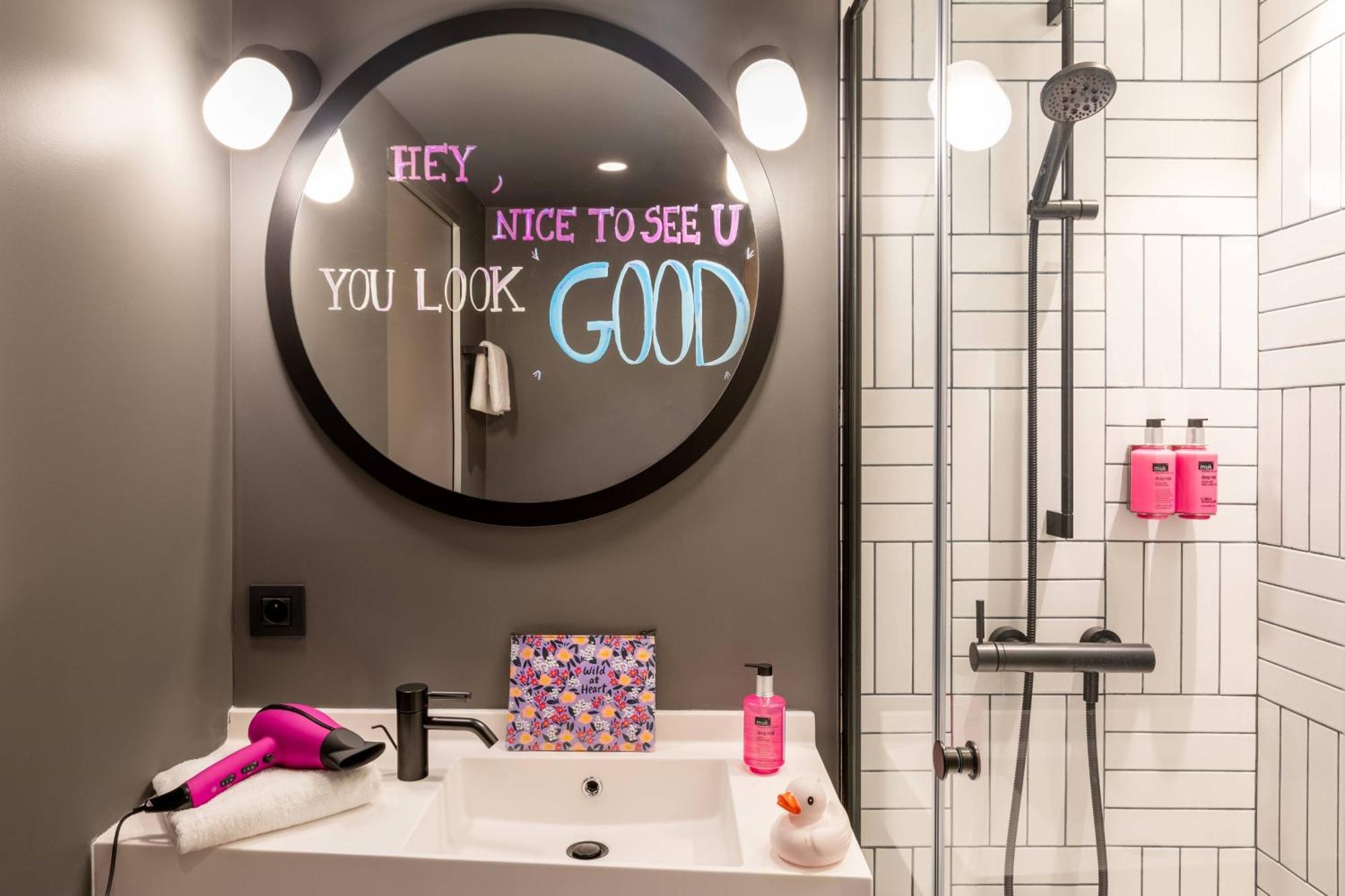 Moxy Bordeaux Hotell Exteriör bild